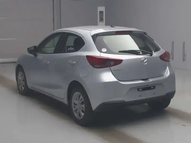 MAZDA 2 15S Image 5