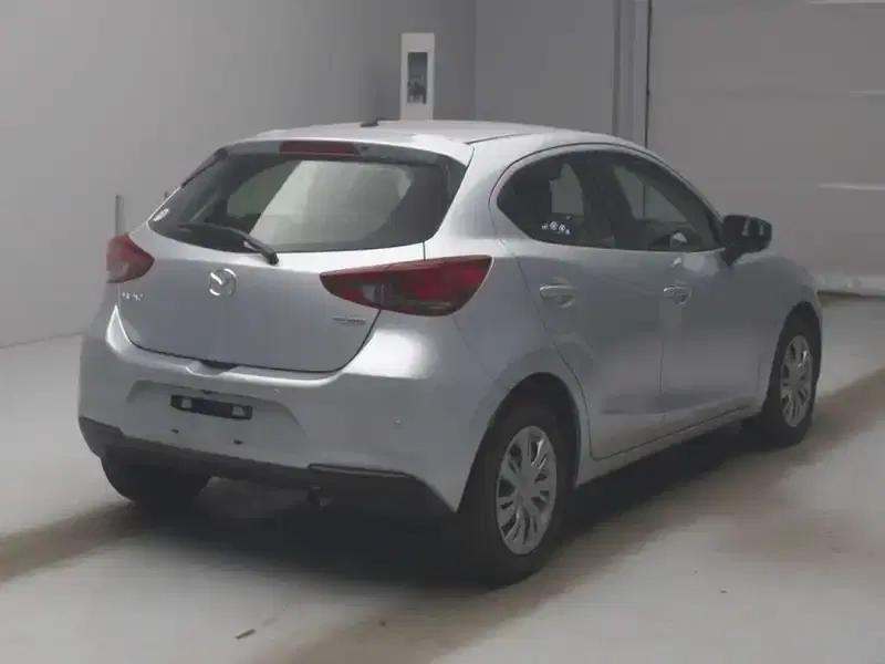 MAZDA 2 15S Image 2
