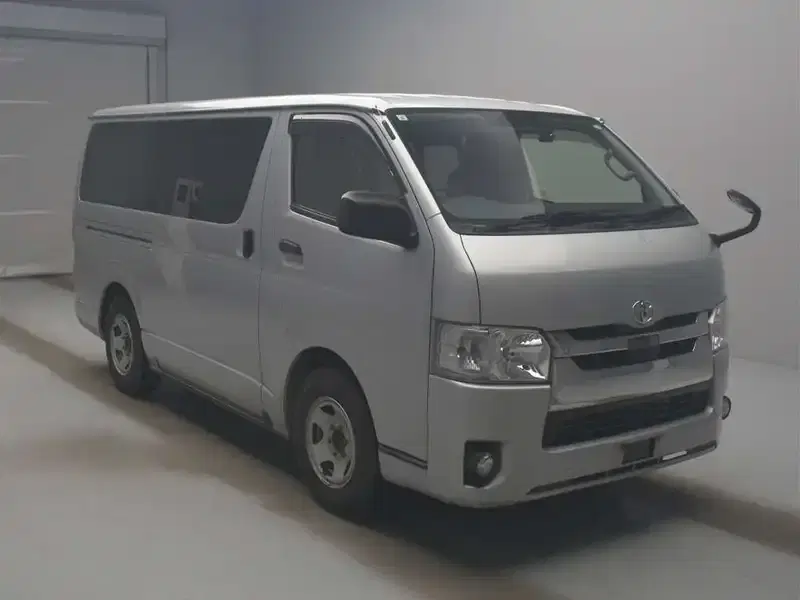 TOYOTA HIACE VAN LONGDX GL PACKAGE Image 4