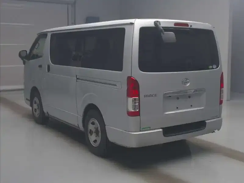 TOYOTA HIACE VAN LONGDX GL PACKAGE Image 5