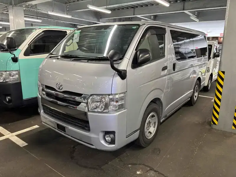 TOYOTA HIACE VAN LONGDX GL PACKAGE Image 11