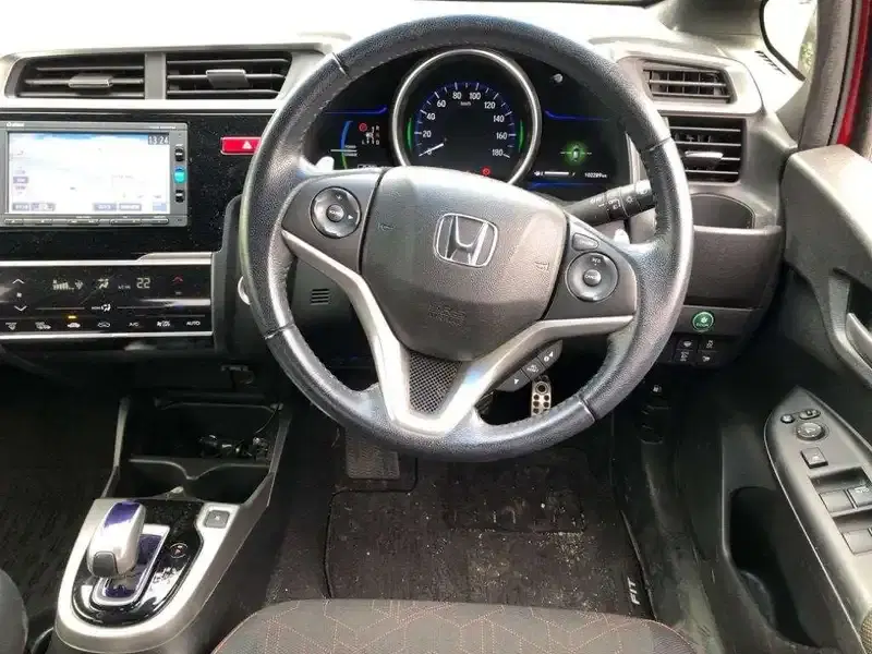 HONDA FIT HYBRID S PACKAGE Image 8