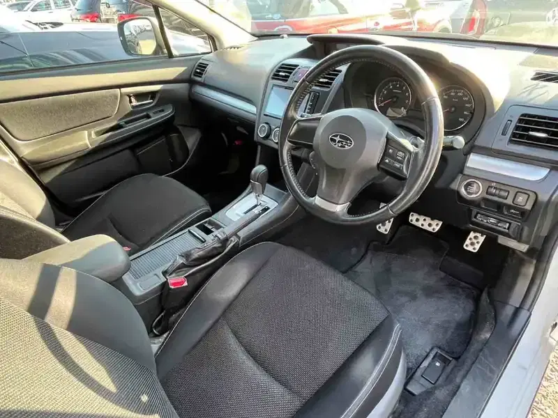 SUBARU IMPREZA XV 4WD 2.0I-L EYESIGHT Image 6