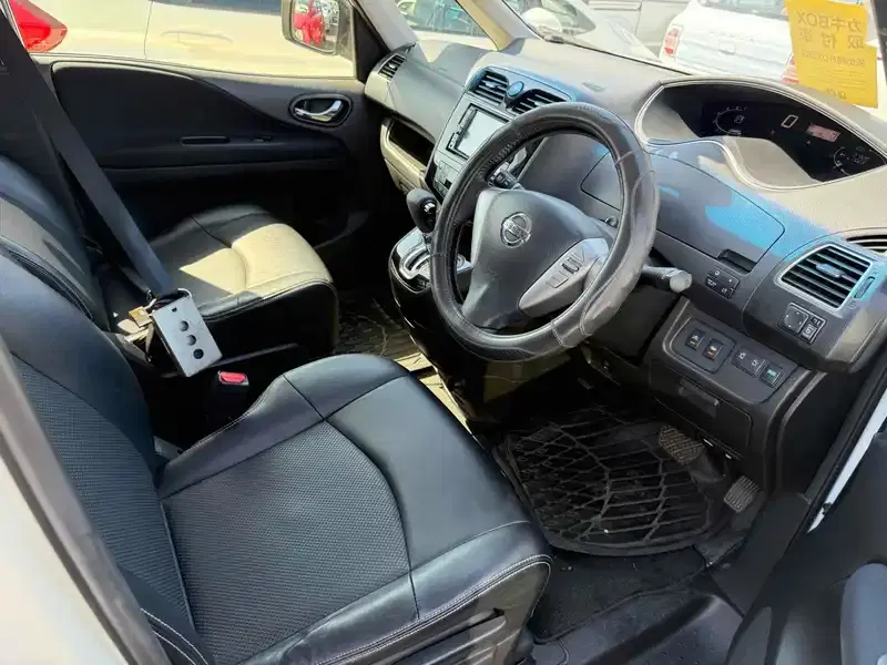 NISSAN SERENA HIGHWAY STAR Image 3
