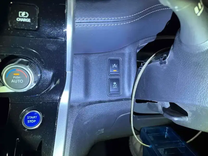 NISSAN SERENA 5D E-POWER HIGHWAY STAR V Image 14