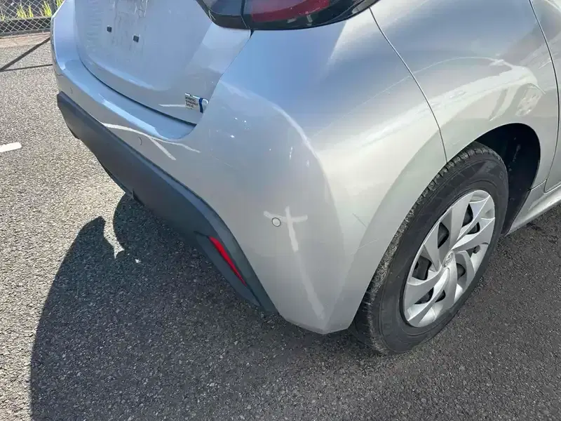 TOYOTA YARIS HYBRID X Image 14