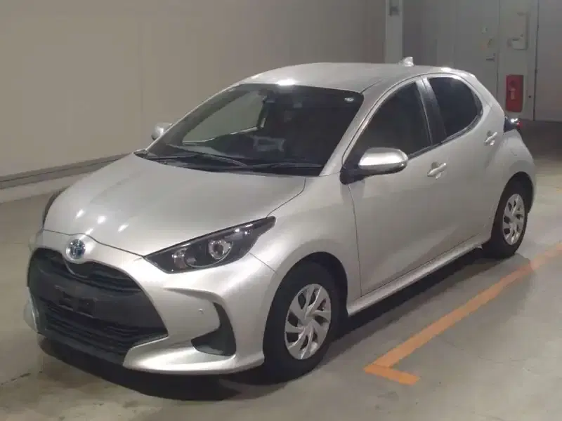TOYOTA YARIS HYBRID X Image 3