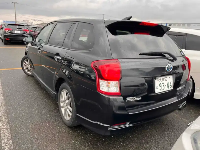 TOYOTA COROLLA FIELDER HYBRID G AERO TOURER W×B Image 2