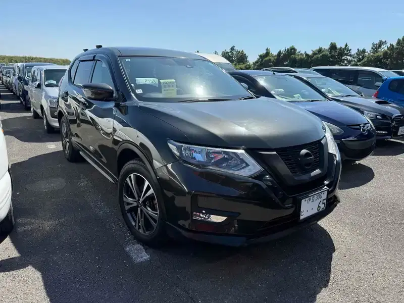 2017 Nissan X-TRAIL 111,000 km