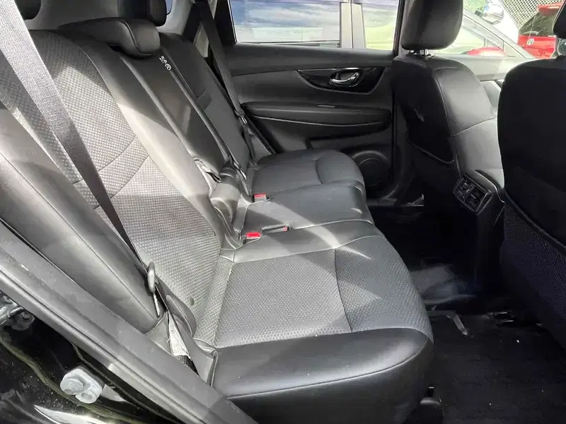 NISSAN XTRAIL 20X 4WD Image 11