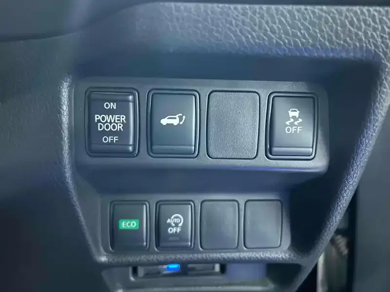 NISSAN XTRAIL 20X 4WD Image 19
