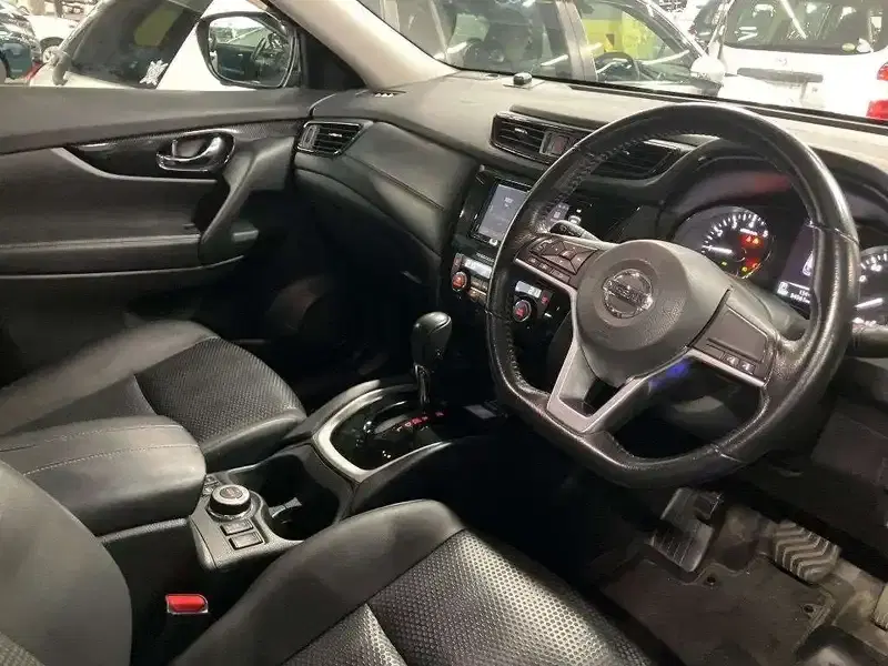 NISSAN XTRAIL 20X 4WD Image 5