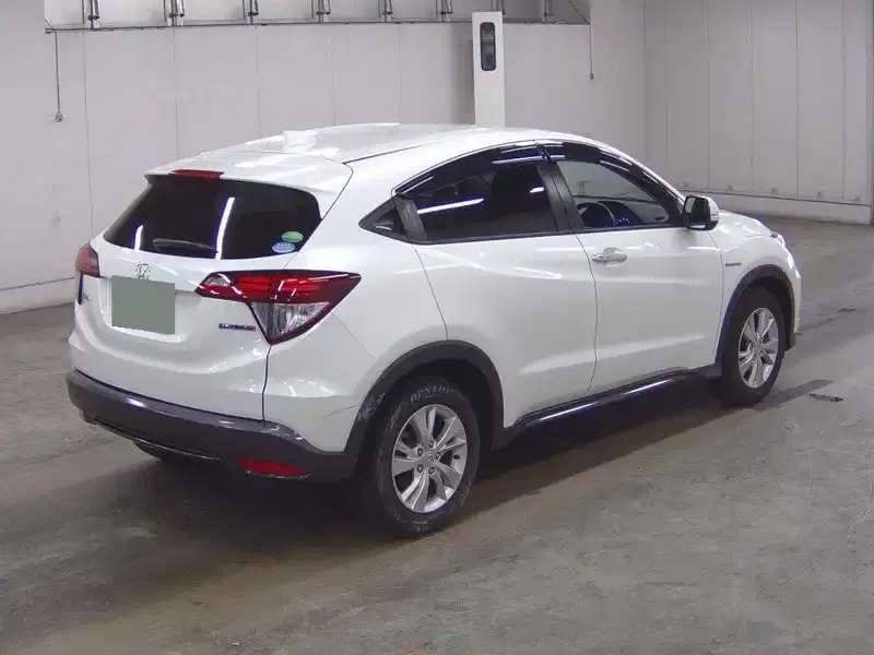 HONDA VEZEL HYBRID X Image 5