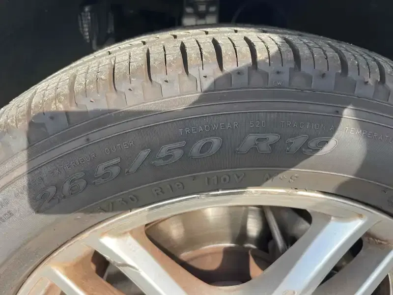 PORSCHE CAYENNE 4WD Image 13