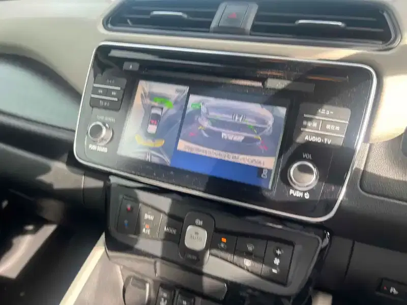 NISSAN LEAF G Image 7