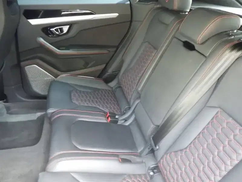 LAMBORGHINI URUS 4WD BASE GRADE Image 6