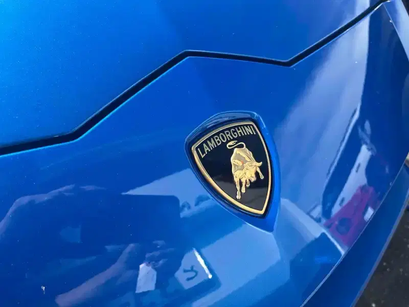 LAMBORGHINI URUS 4WD BASE GRADE Image 25