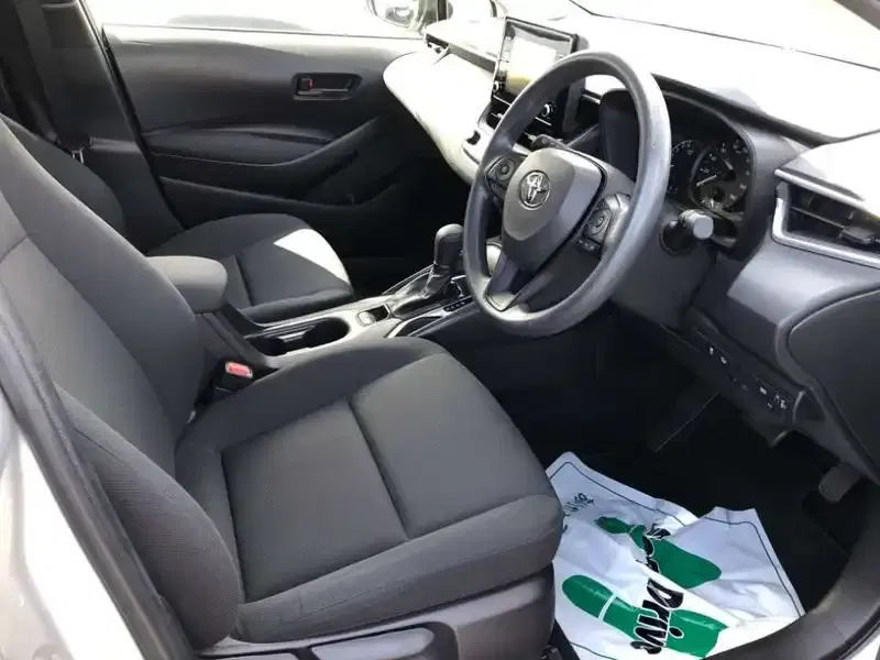 TOYOTA COROLLA TOURING HYBRID G-X Image 5